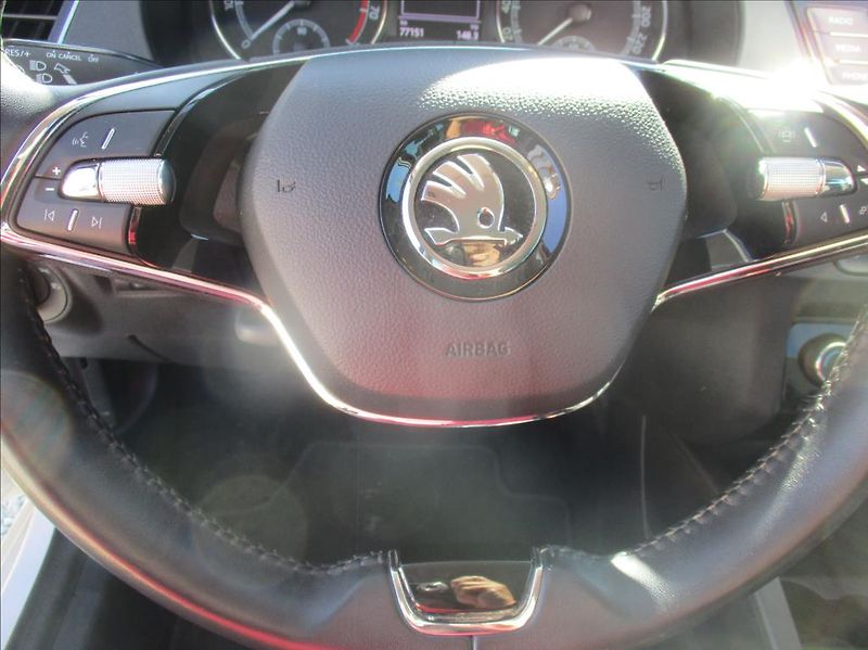 Škoda Fabia 1,0 TSI, klima,servis,DPH,CZ, - fotka 20 z 27