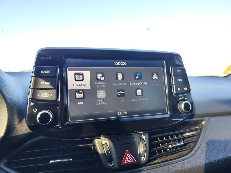 Hyundai i30 1.6 CRDI/85kW Style Navi - fotka 16 z 29