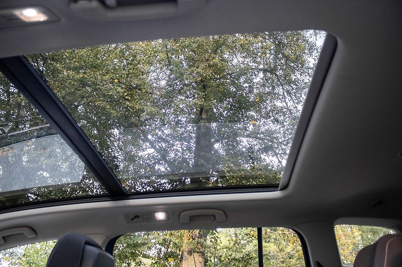 Volkswagen Touran 2.0 TDI, 110kW - fotka 42 z 45