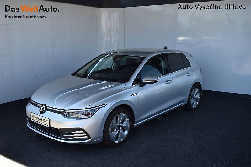 Volkswagen Golf (2021) 1.5TSI 96kW, LED - fotka 1 z 23