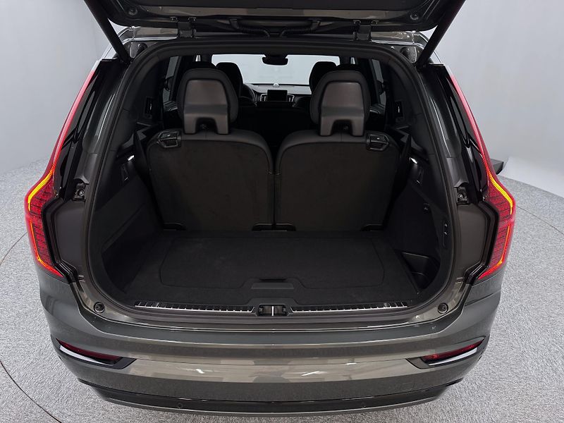 Volvo XC90 (2026) T8 AWD RECHARGE DARK PLUS 7m - fotka 16 z 27