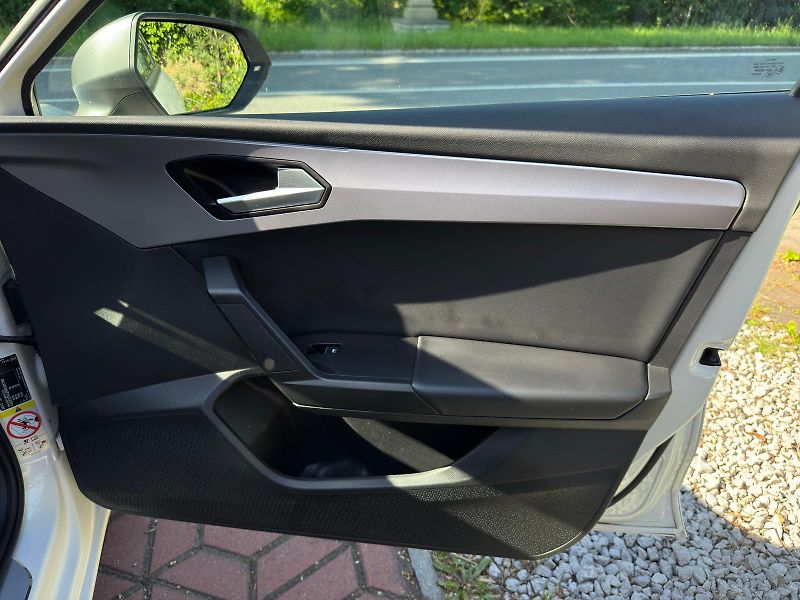 Seat Leon 2.0TDi FR DSG 150k 1.MAJIT. ČR - fotka 23 z 23