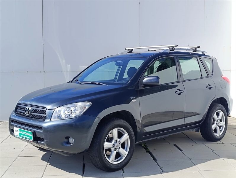 Toyota RAV4 2,2 D-4D 4x4 Aut.klimatizace - fotografie inzerátu