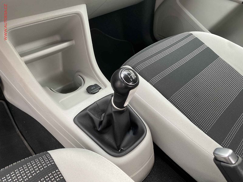 Seat Mii (2013) 1.0 MPi, Style, +kola - fotka 14 z 15