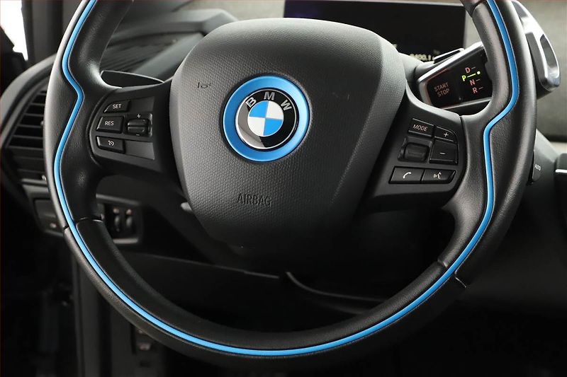 BMW i3 (2014) 60Ah BEV, SoH 74%, Automat - fotka 19 z 22