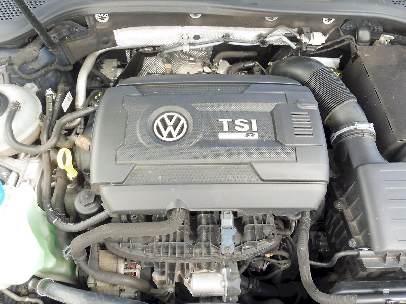 Volkswagen Golf Variant (2016) R 2,0 TSI 221kW DSG 4MOTION - fotka 24 z 29