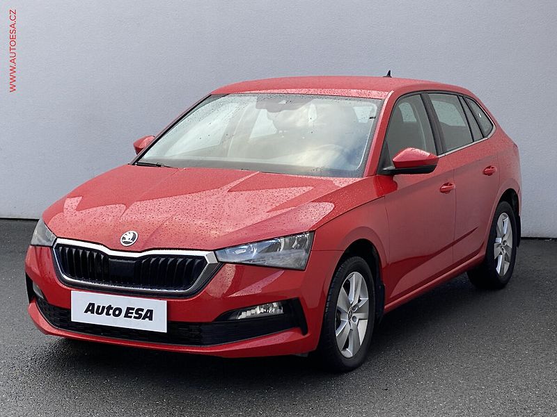 Škoda Scala (2020) 1.6 TDi, Ambition, DSG, LED - fotka 3 z 18