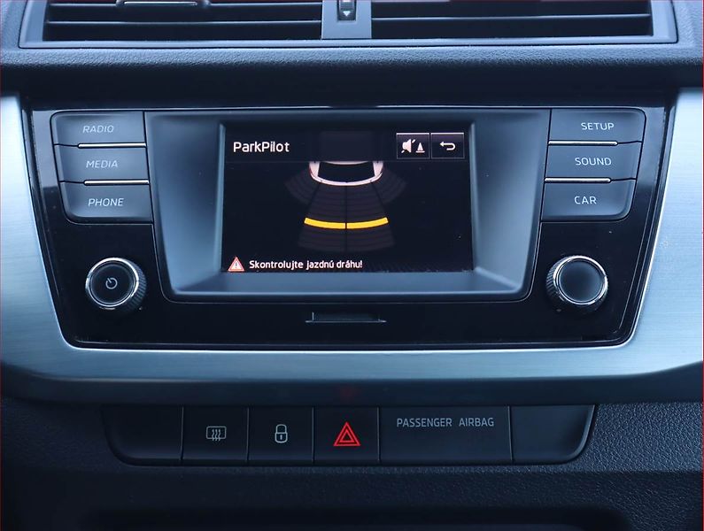 Škoda Fabia (2018) 1.0, Park. senzory - fotka 16 z 18