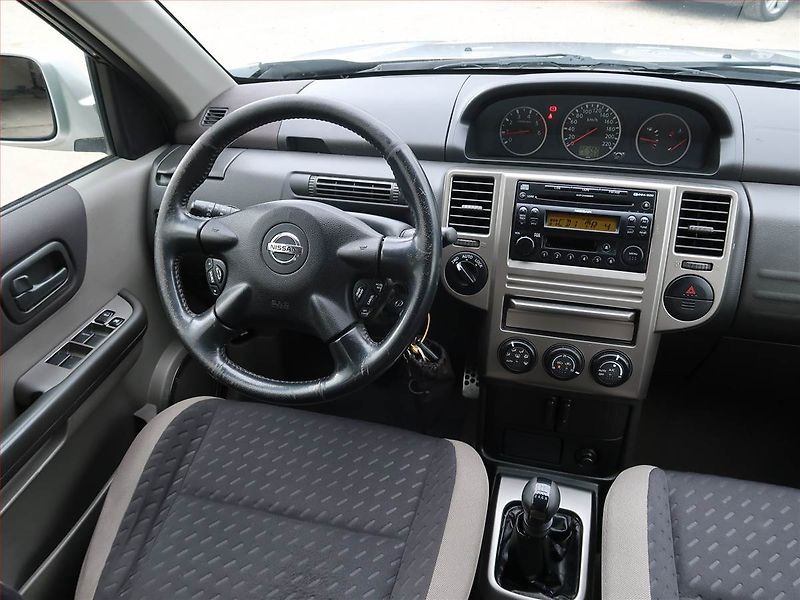 Nissan X-Trail (2005) 2.2 dCi, 4X4, nová STK, Tažné - fotka 7 z 15