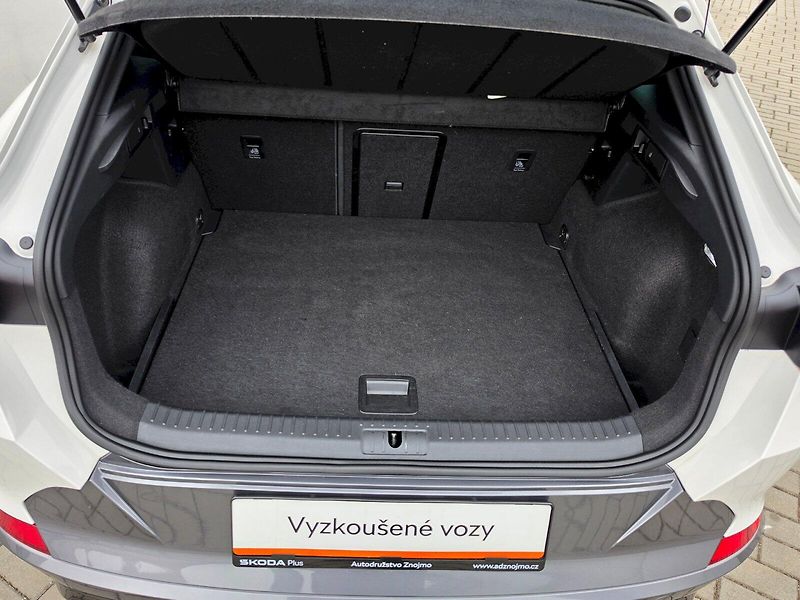 Cupra Formentor (2022) 2.0TSI 140KW DSG 4DRIVE - fotka 27 z 33