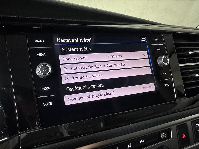 Volkswagen California 2,0 TDi  DSG Last Edition LED - fotka 30 z 47