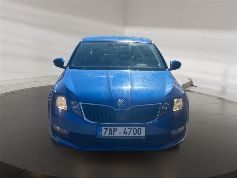 Škoda Octavia 1,0 TSI 85 Ambition - fotka 2 z 11