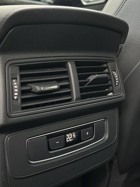 Audi Q7 (2017) 3.0 TFSI PREMIUM+ 360° 7 MIST - fotka 16 z 37