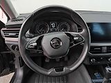 Škoda Kamiq (2023) 1.0TSi, 2.maj,ČR, Style, LED - náhled 11