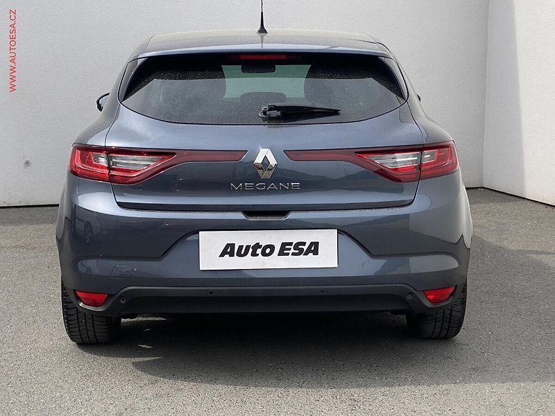 Renault Mégane (2018) 1.3 i, ČR, AC, tempo, park - fotka 5 z 16