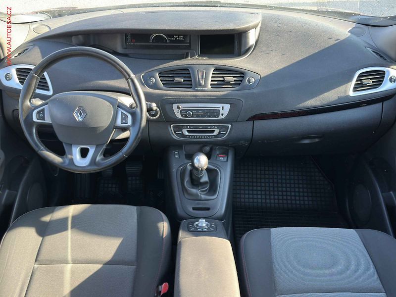 Renault Scénic (2013) 1.5 dCi, navi, autoAC - fotka 8 z 21