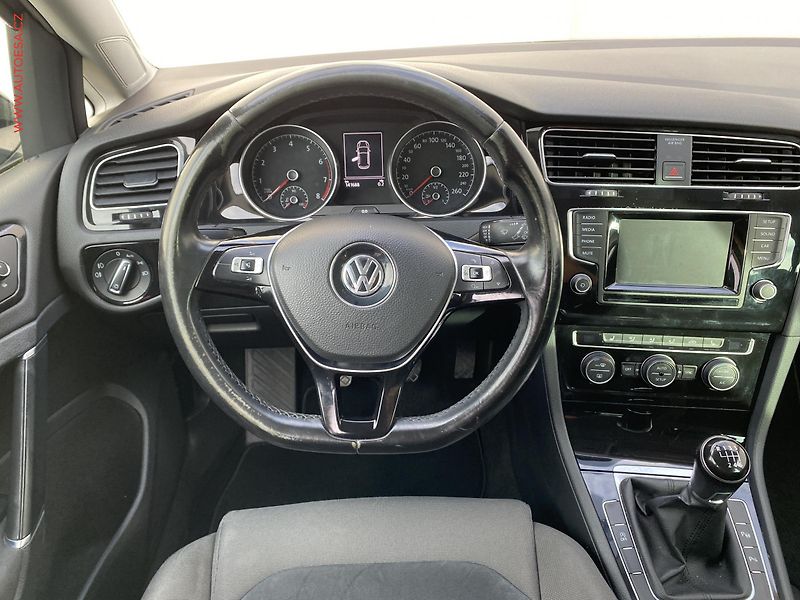 Volkswagen Golf (2013) 1.4 TSi, Highline, bixen - fotka 11 z 16