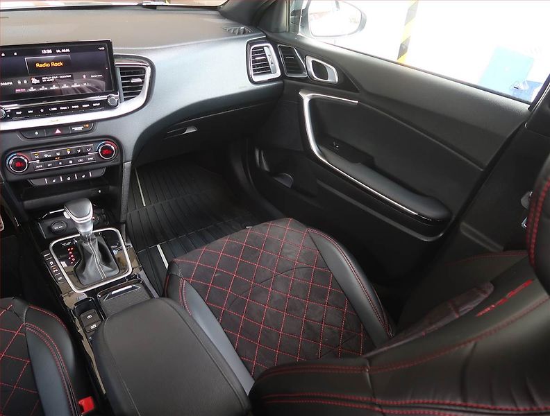Kia Pro_Ceed (2022) GT-Line 1.5 T-GDI - fotka 8 z 19