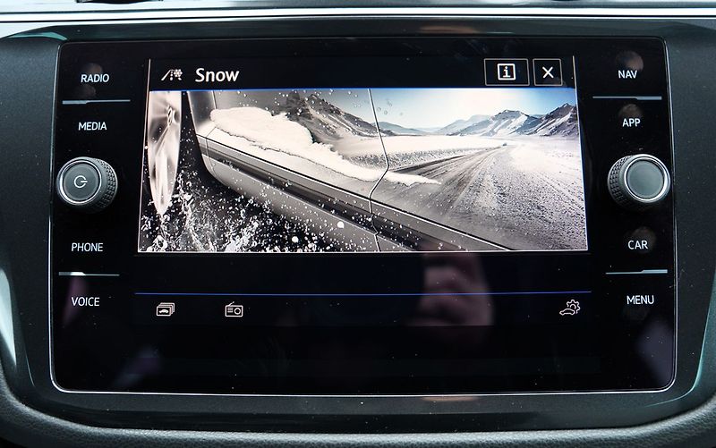 Volkswagen Tiguan 2.0 TSI 4Motion/DSG/R-line/ČR - fotka 48 z 54