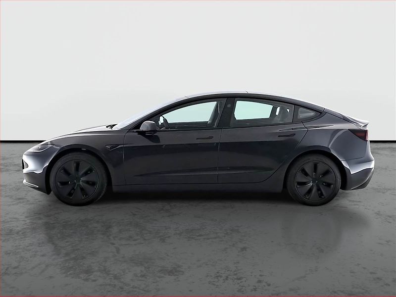 Tesla Model 3 (2025) Standard Range 60kWh, SoH 98% - fotka 3 z 34
