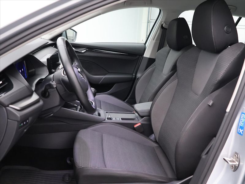 Škoda Octavia 2,0 TDI 85kW Aut.klima CZ DPH - fotka 10 z 27