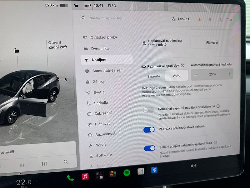 Tesla Model Y (2025) - fotka 59 z 76