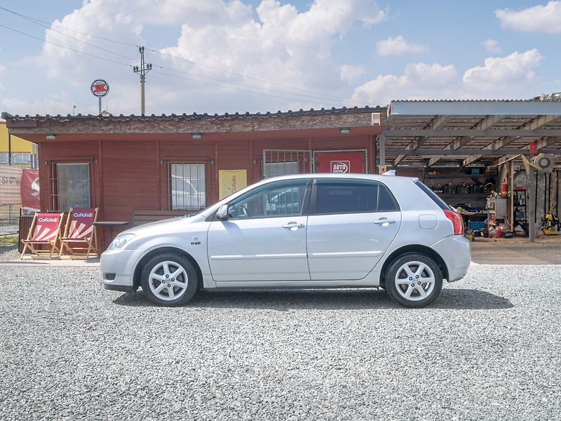 Toyota Corolla (2003) 2.0D 81KW – PO SERVISU - fotka 8 z 37