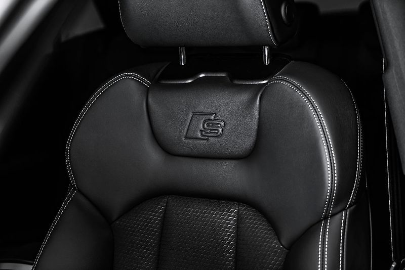 Audi Q8 50TDI 2x Sline Laser Vzduch B& - fotka 20 z 23