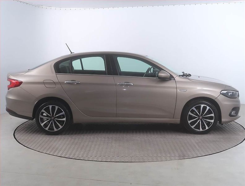 Fiat Tipo (2019) 1.4 16V, Serv.kniha, Tempomat - fotka 6 z 14