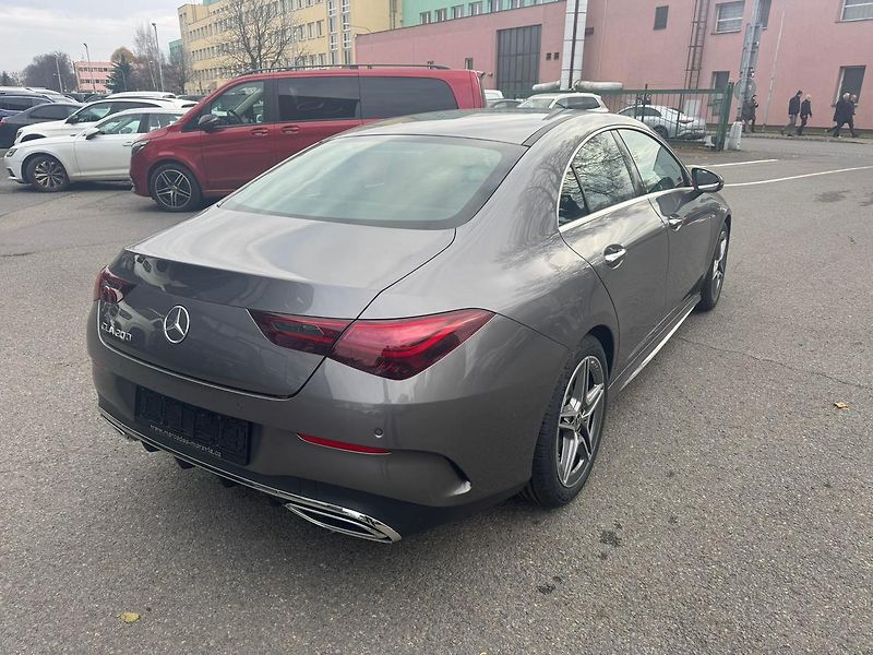 Mercedes-Benz CLA 200 AMG Style Edition AKCE - fotka 7 z 22