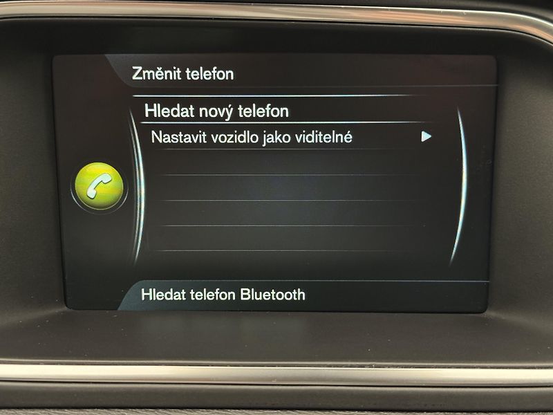 Volvo V40 D2 KINETIC  - fotka 36 z 47