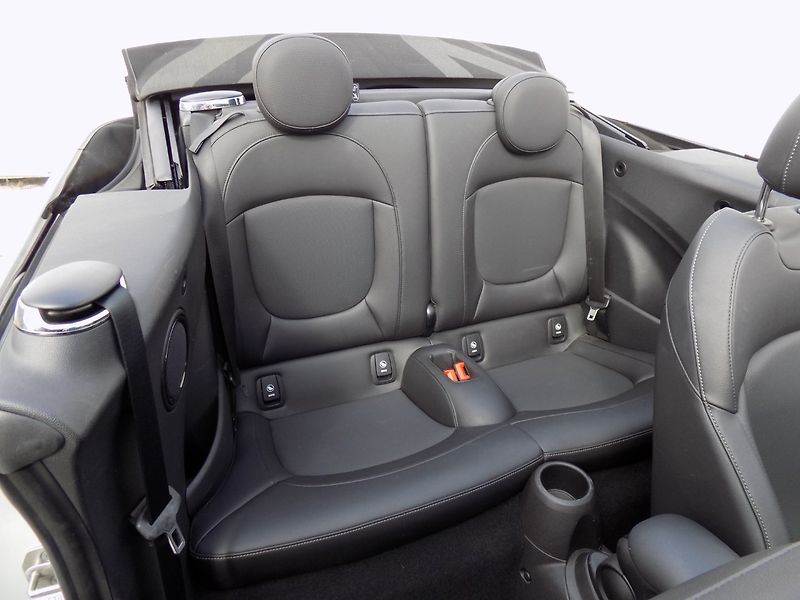 Mini Cooper (2021) 1.5i/El.střecha/1.Maj.ČR/DPH/ - fotka 18 z 44