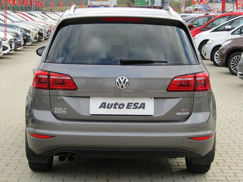 Volkswagen Golf Sportsvan (2015) 1.4 TSi, ČR, STK1/28 - fotka 5 z 17
