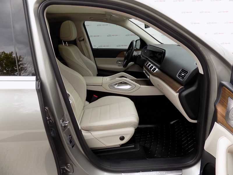 Mercedes-Benz GLE (2022) 400d/AMG-Line/4-Matic/Led/ - fotka 17 z 47