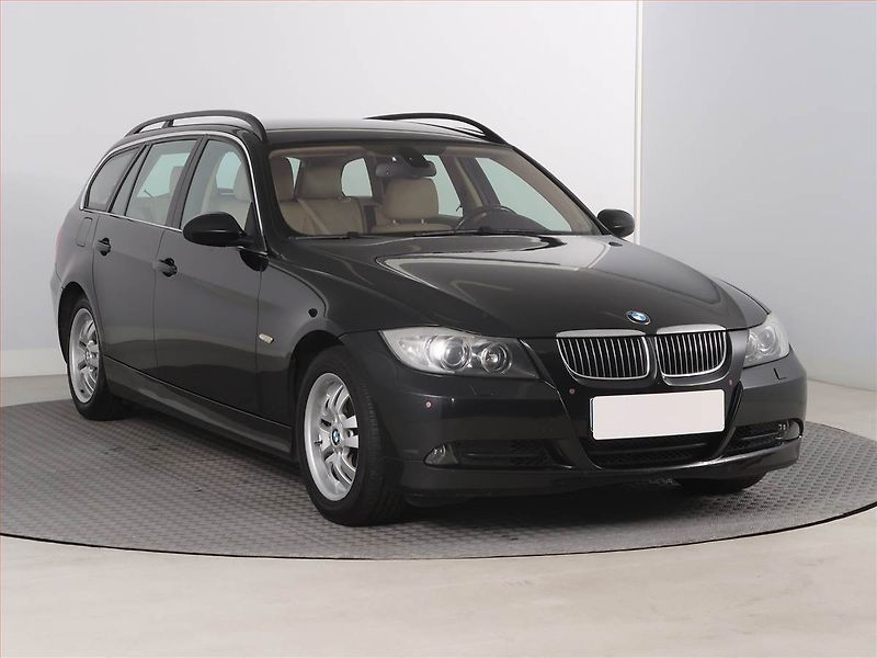 BMW Řada 3 (2007) 320 d, Tažné, v provozu - fotografie inzerátu