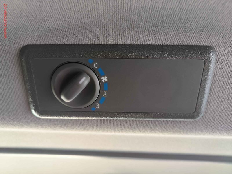Opel Vivaro (2009) 2.5CDTi WESTFALIA, Life, TZ - fotka 19 z 24