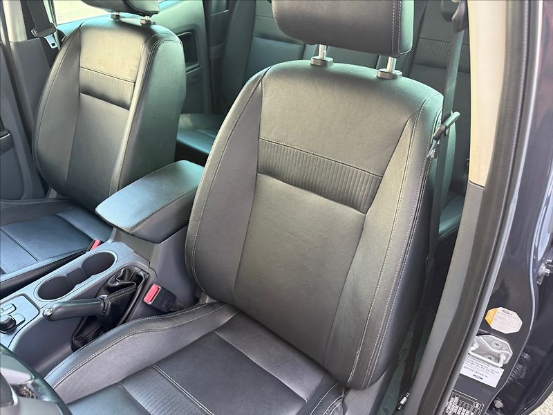 Ford Ranger 3,2 Limited,1maj,man,po servis - fotka 10 z 34