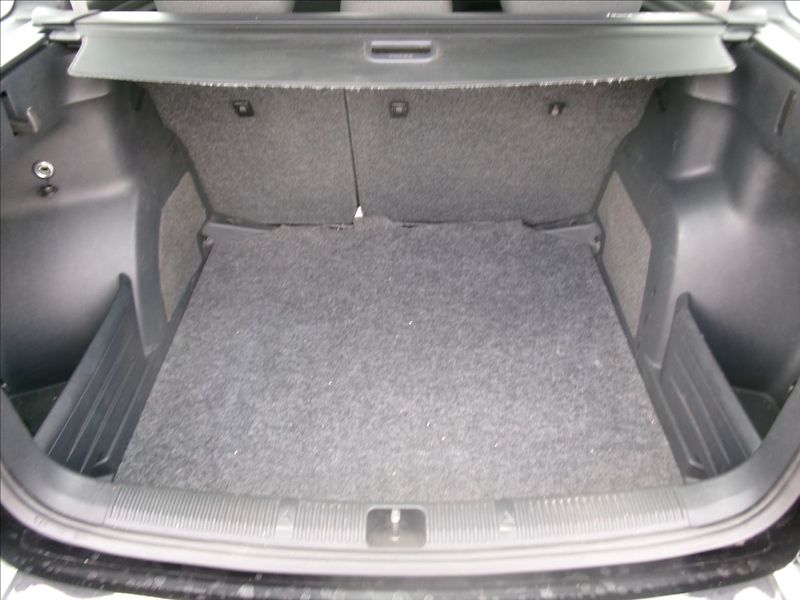 Škoda Fabia 1,4 i 63kw Klima,ESP,po STK - fotka 15 z 29