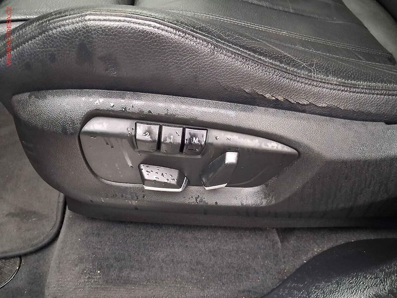 BMW X5 (2014) 2.0 D xD, ČR, AT, navi, bixen - fotka 14 z 21