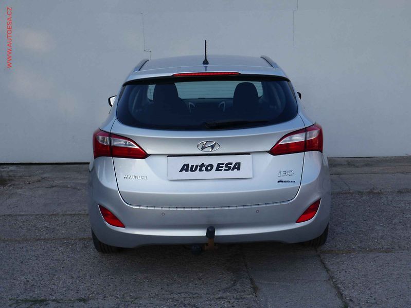 Hyundai i30 (2014) 1.6 CRDi, servis.kniha - fotka 5 z 16