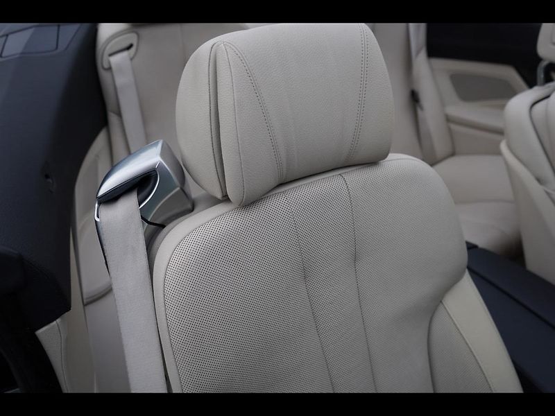 BMW Řada 6 650i xDrive, cabrio, 405PS - fotka 35 z 69