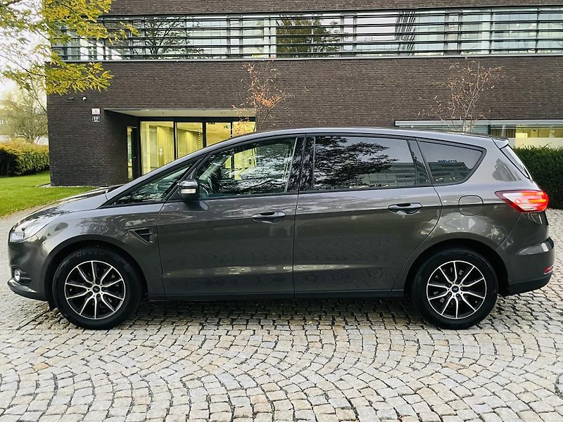 Ford S-MAX 2.0TDCi MANUÁL SERVISKA TAŽNÉ - fotka 18 z 42