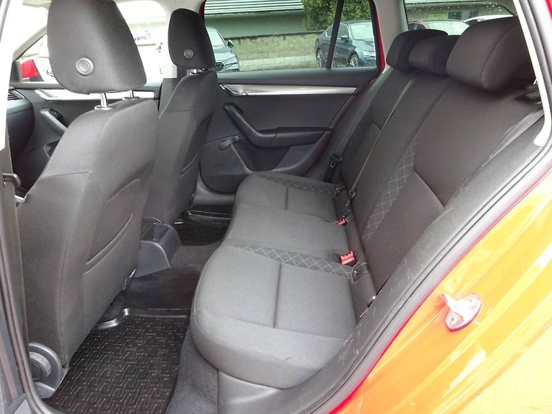 Škoda Octavia (2018) 1,6 TDi/ 85kW Active - fotka 18 z 24