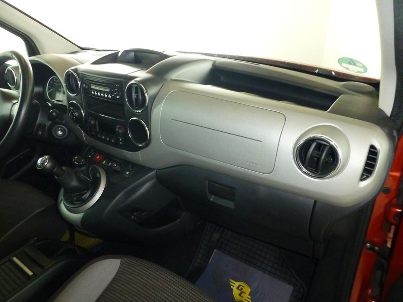 Peugeot Partner Tepee (2011) 1,6HDI*KLIMATIZACE - fotka 20 z 27