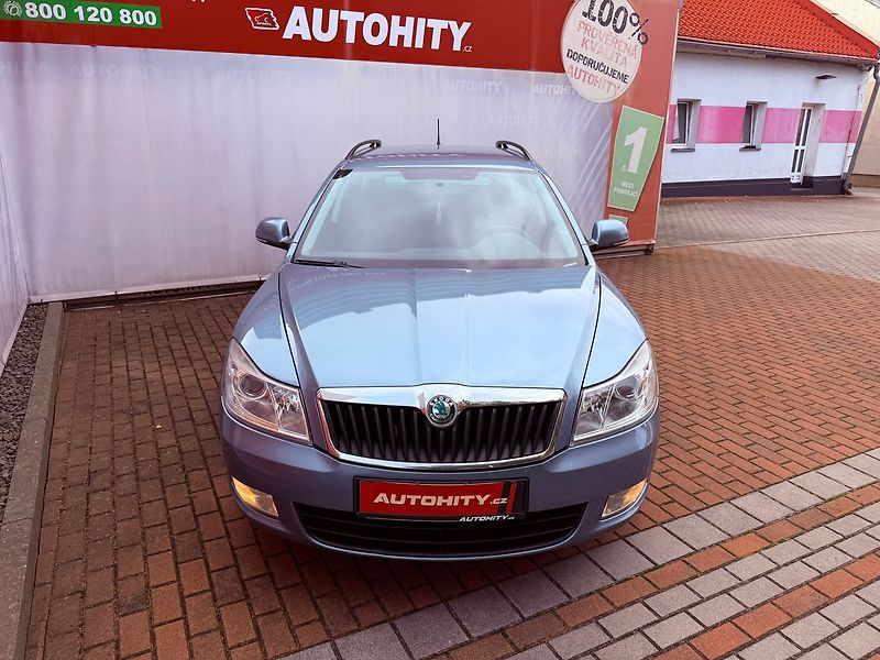 Škoda Octavia 1.4 TSi Elegance, Serviska - fotka 2 z 33