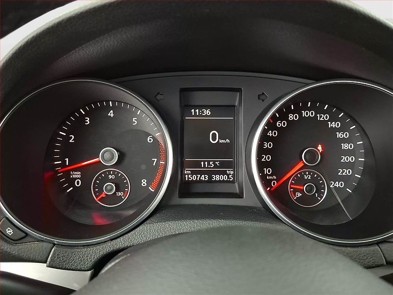 Volkswagen Golf (2010) 1.2 TSI, Tempomat - fotka 11 z 17