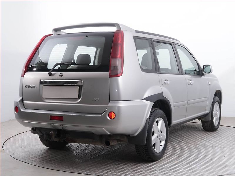 Nissan X-Trail (2005) 2.2 dCi, 4X4, nová STK, Tažné - fotka 5 z 15