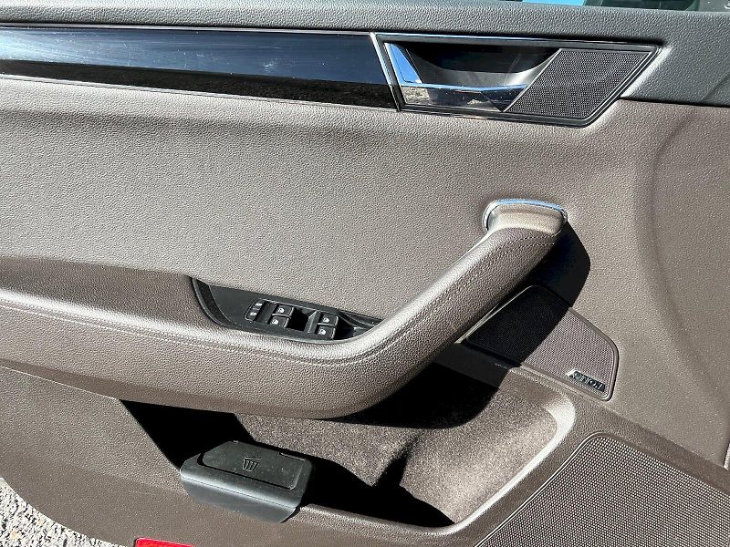 Škoda Superb (2019) 2.0 TDI 140kW L&K 4x4 DSG - fotka 15 z 27