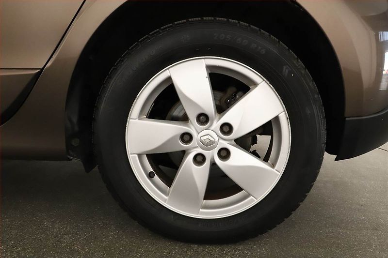 Renault Scénic (2009) 1.9 dCi, po STK, Tažné - fotka 14 z 14