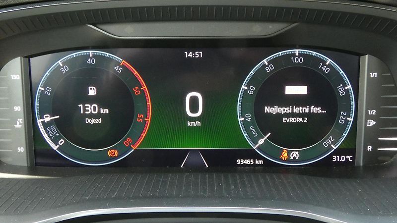 Škoda Octavia 2,0 TDI Ambition - fotka 13 z 23